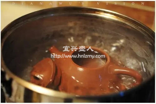 紫砂壺開壺是涼水煮還是開水煮