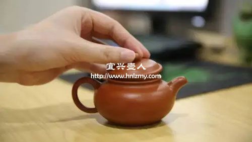 壺蓋敲擊壺身聽(tīng)聲音容易損壞
