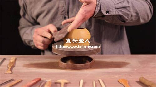 制作紫砂壺哪些步驟會影響透氣性 1