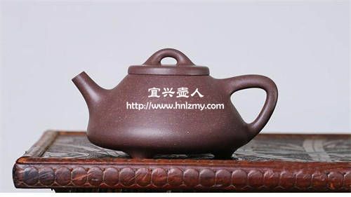 底槽清燒制出來的紫砂壺是什么顏色