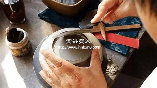 手工制作紫砂壺展示圖