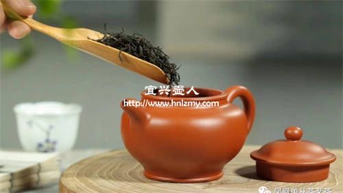 紫砂壺泡好茶后要蓋著還是打開