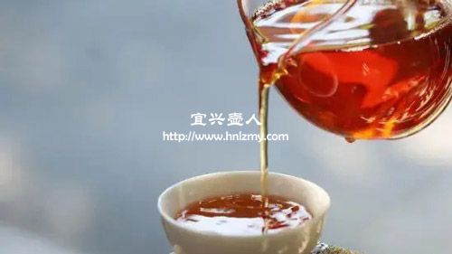 泡紅茶用紫砂壺和柴燒壺哪個好