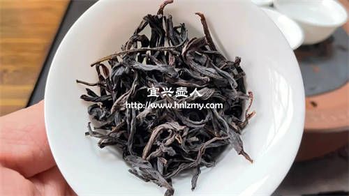 風(fēng)凰單叢茶用什么泥料紫砂壺沖泡好