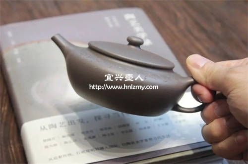 清灰紫泥紫砂壺有什么樣的特點