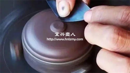 紫砂壺有白點和黑點是怎么回事呢