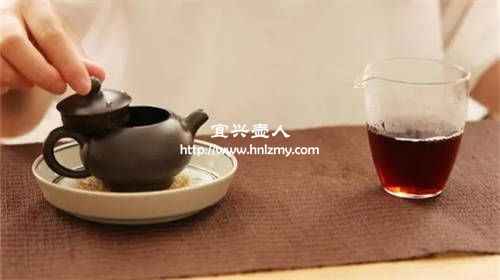新紫砂壺第一次泡茶有股泥巴味正常嗎