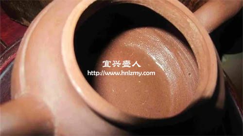紫砂壺內(nèi)部水干得快好還是慢好