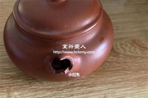 紫砂壺磕破皮里面是白色對(duì)嗎