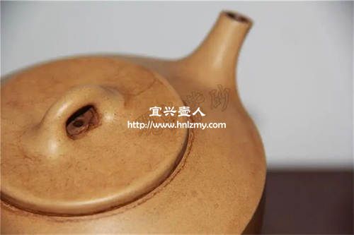為什么說紫砂壺吐黑是正常的
