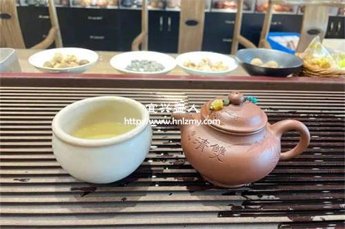 很多人泡茶為什么要用紫砂壺