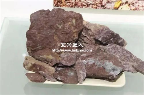 紫砂壺泥料有新泥和老泥的區(qū)別嗎