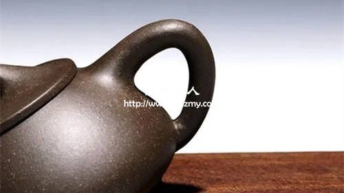 天青泥紫砂壺的顏色不是藍色或青色