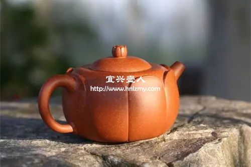 紫砂壺壺把有點歪是正常的嗎