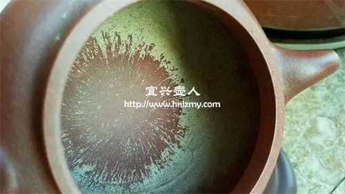 水垢時間長難清洗需要借助小蘇打
