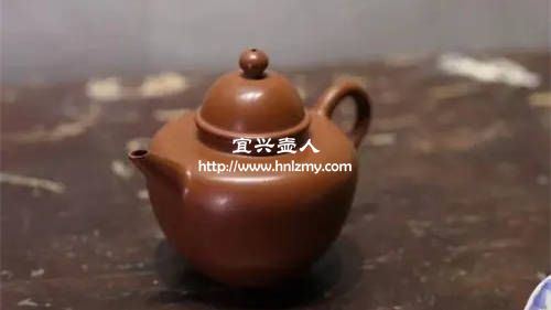 宜興紫砂壺與潮汕手拉壺的區別