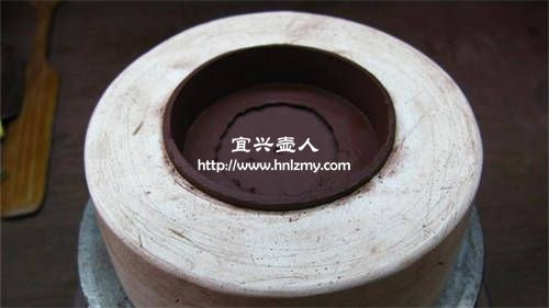 紫砂手工壺一定比模具壺好嗎