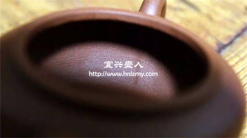 看接頭線判斷是不是全手工壺