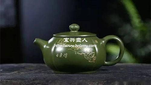 添加鐵紅粉調色的大紅袍紫砂壺
