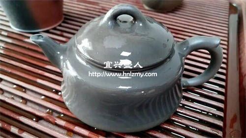 化工壺的吸水吸和透氣性會比較差