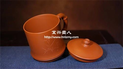 新打開的紫砂杯有股柴油味道正常嗎