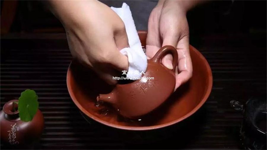 及時清洗紫砂壺