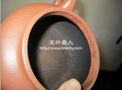 紫砂壺上面的白色水垢怎么祛除