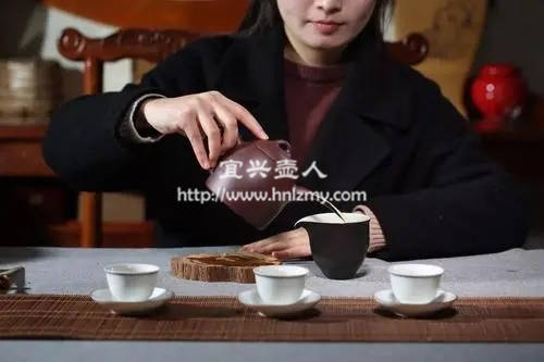 龍井養(yǎng)紫砂壺好還是其它荼養(yǎng)好