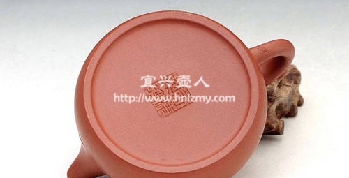 紫砂壺底部章和壺把章