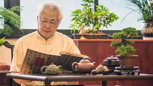 顧紹培紫砂壺個(gè)人簡介