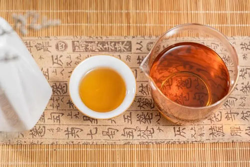 用正山小種給紫砂壺開(kāi)壺好嗎2