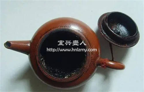 紫砂壺里邊的老茶漬怎樣去除