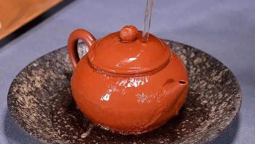 紫砂壺養的好壞和茶葉有關系么