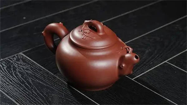 現(xiàn)在買的小煤窯朱泥壺都是添加紅素的嗎1